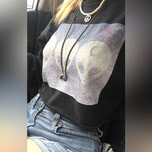rare brandy melville alien cropped crewneck / brandy alien cropped sweater